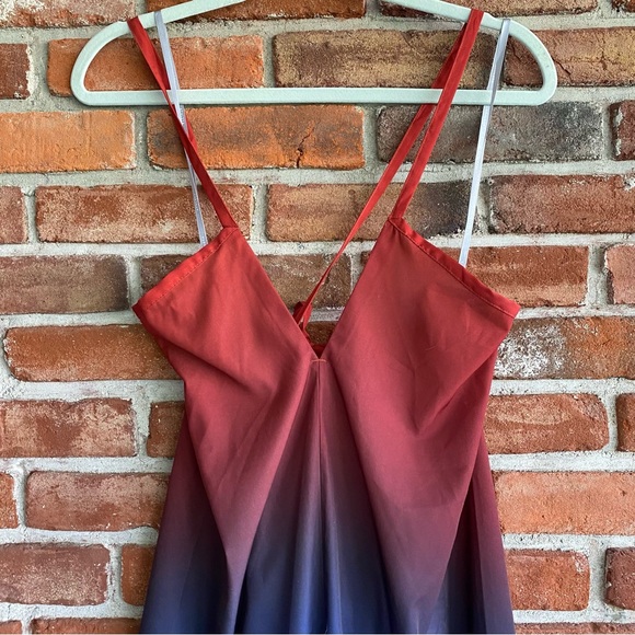 Athleta Daytrip Ombré Convertible Dress - Picture 4 of 9